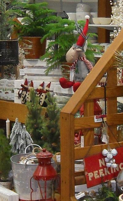 Smucker's Woodcrafts Garden Center Display System