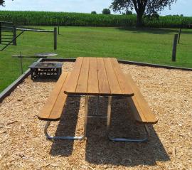 Smucker's Woodcrafts Picnic Table