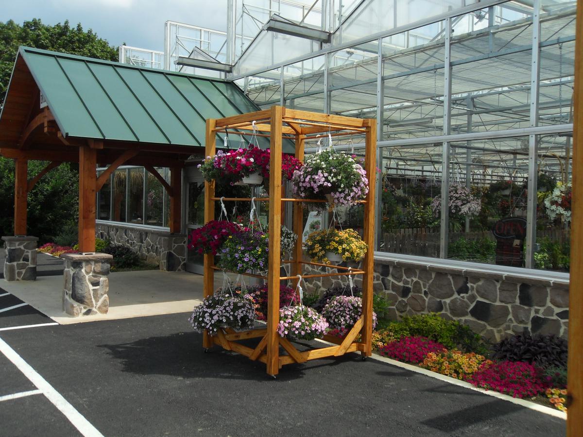 Smucker’s Woodcrafts Bringing New Products to Keystone Shows
